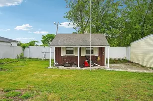 21 Miller St, Blackstone, MA 01504 - Photo 30