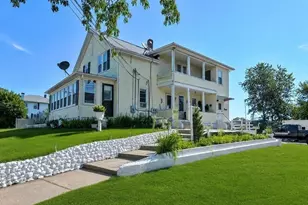 21 Miller St, Blackstone, MA 01504 - Photo 1