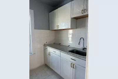 21 Miller St, Blackstone, MA 01504 - Photo 6