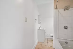21 Miller St, Blackstone, MA 01504 - Photo 10