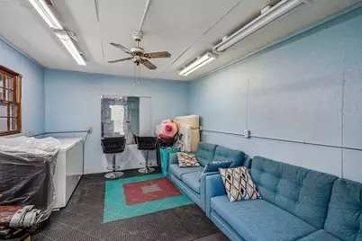 21 Miller St, Blackstone, MA 01504 - Photo 32