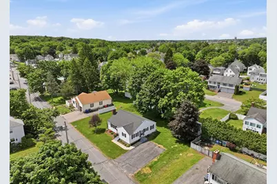 16 Hamilton Ave, Milford, MA 01757 - Photo 38