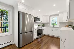 71 Converse St, Wakefield, MA 01880 - Photo 8