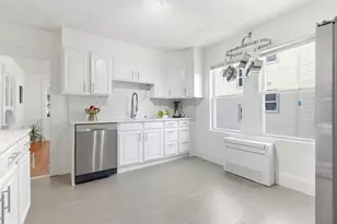48 Farquhar St, Boston, MA 02131 - Photo 8