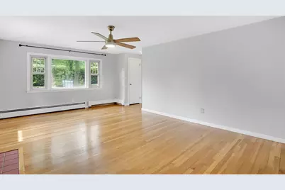 71 Leonard St, Northampton, MA 01053 - Photo 22