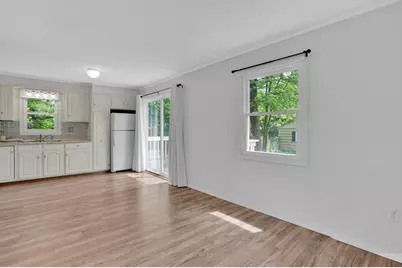 71 Leonard St, Northampton, MA 01053 - Photo 10