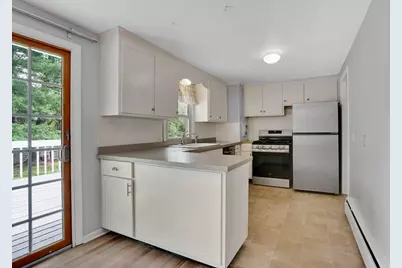 71 Leonard St, Northampton, MA 01053 - Photo 16