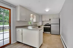 71 Leonard St, Northampton, MA 01053 - Photo 16