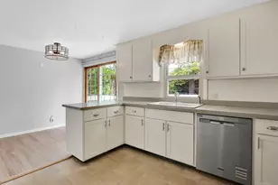 71 Leonard St, Northampton, MA 01053 - Photo 14
