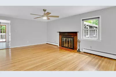 71 Leonard St, Northampton, MA 01053 - Photo 20