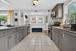 74 Highland St, Boston, MA 02136 - Photo 4