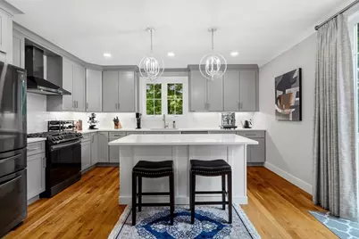 26 Neponset Ave, Boston, MA 02131 - Photo 4