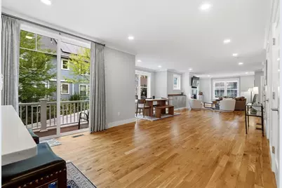 26 Neponset Ave, Boston, MA 02131 - Photo 10