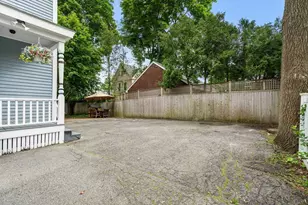 25 Barton St, Newburyport, MA 01950 - Photo 22
