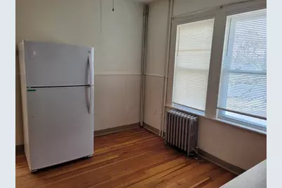 165 Glendale Ave #1, Malden, MA 02148 - Photo 2