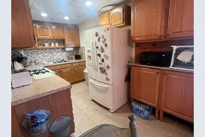 150 Eaton St, Fall River, MA 02723 - Photo 12
