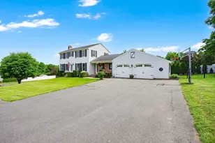 35 Anvil St, Agawam, MA 01030 - Photo 2
