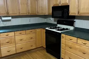 8 Benjamin Rd, Shirley, MA 01464 - Photo 4