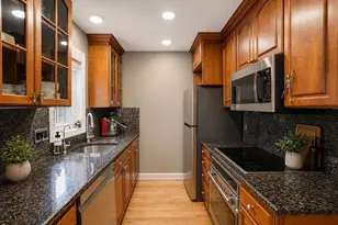 79 Bolton St, Boston, MA 02127 - Photo 8