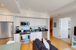 2 Earhart, Cambridge, MA 02141 - Photo 6