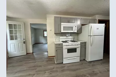 53 Magnolia Avenue #Right side, Billerica, MA 01821 - Photo 6