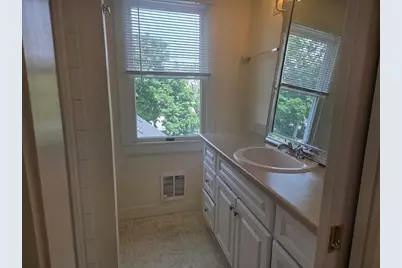 14 Hawkes St #2, Marblehead, MA 01945 - Photo 12
