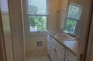 14 Hawkes St, Marblehead, MA 01945 - Photo 12
