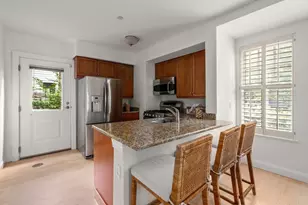 99 Crowninshield Rd, Brookline, MA 02446 - Photo 6