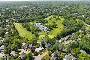 389 Porter St, Melrose, MA 02176 - Photo 2
