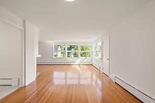 389 Porter St, Melrose, MA 02176 - Photo 16