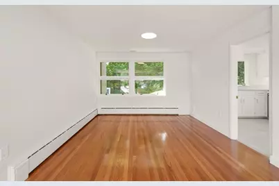 389 Porter St, Melrose, MA 02176 - Photo 14