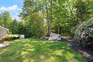389 Porter St, Melrose, MA 02176 - Photo 14