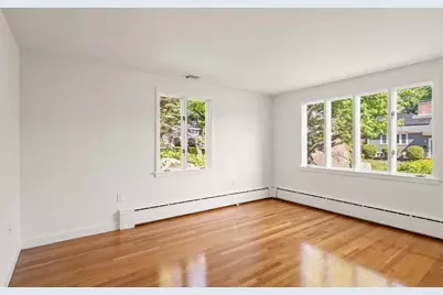389 Porter St, Melrose, MA 02176 - Photo 28