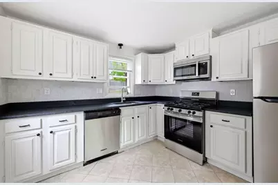 168 Keddy St., Springfield, MA 01109 - Photo 6
