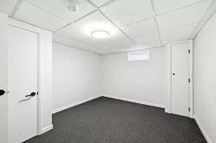 168 Keddy St, Springfield, MA 01109 - Photo 18