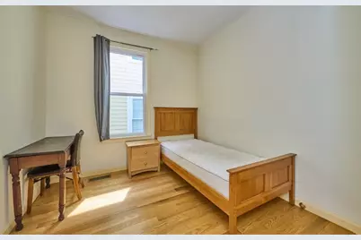 21 Cross Street, Somerville, MA 02145 - Photo 10