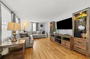 718R Cabot St, Beverly, MA 01915 - Photo 4