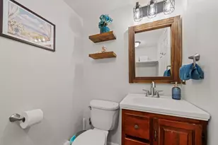 718R Cabot St, Beverly, MA 01915 - Photo 16