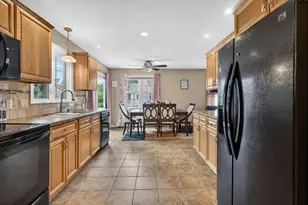 16A Burghardt St, Worcester, MA 01604 - Photo 10