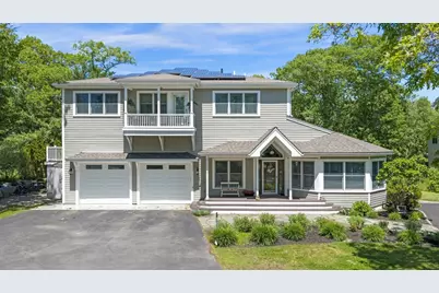 9 Oxford Rd, Gloucester, MA 01930 - Photo 2