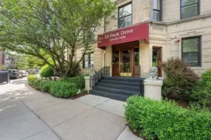 15 Park Dr, Boston, MA 02215 - Photo 14