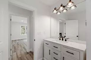 697 Westminster Hill Rd, Fitchburg, MA 01420 - Photo 24