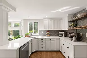 256 Linden St, Hamilton, MA 01982 - Photo 6