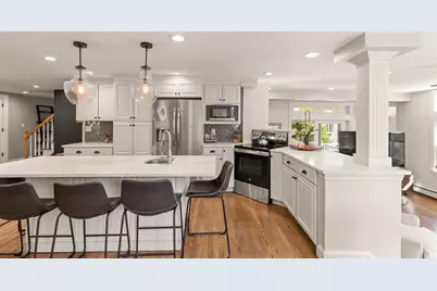 256 Linden St, Hamilton, MA 01982 - Photo 8