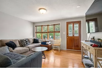 28 I St #1, Boston, MA 02127 - Photo 4