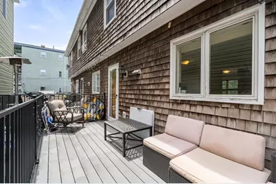 28 I St #1, Boston, MA 02127 - Photo 12