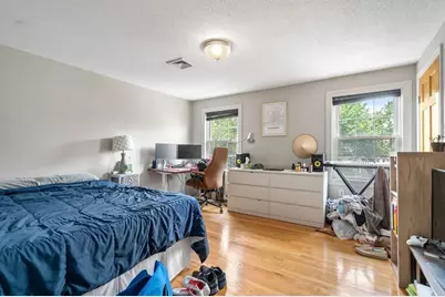 28 I St #1, Boston, MA 02127 - Photo 8