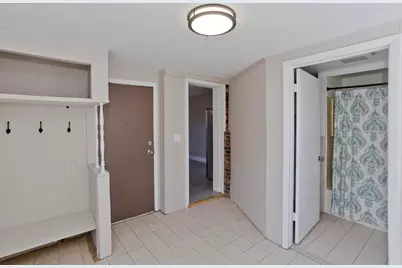 13 Hampden St, Westfield, MA 01085 - Photo 18