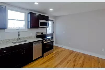 13 Hampden St, Westfield, MA 01085 - Photo 4