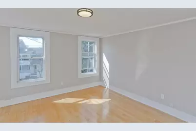 13 Hampden St, Westfield, MA 01085 - Photo 6